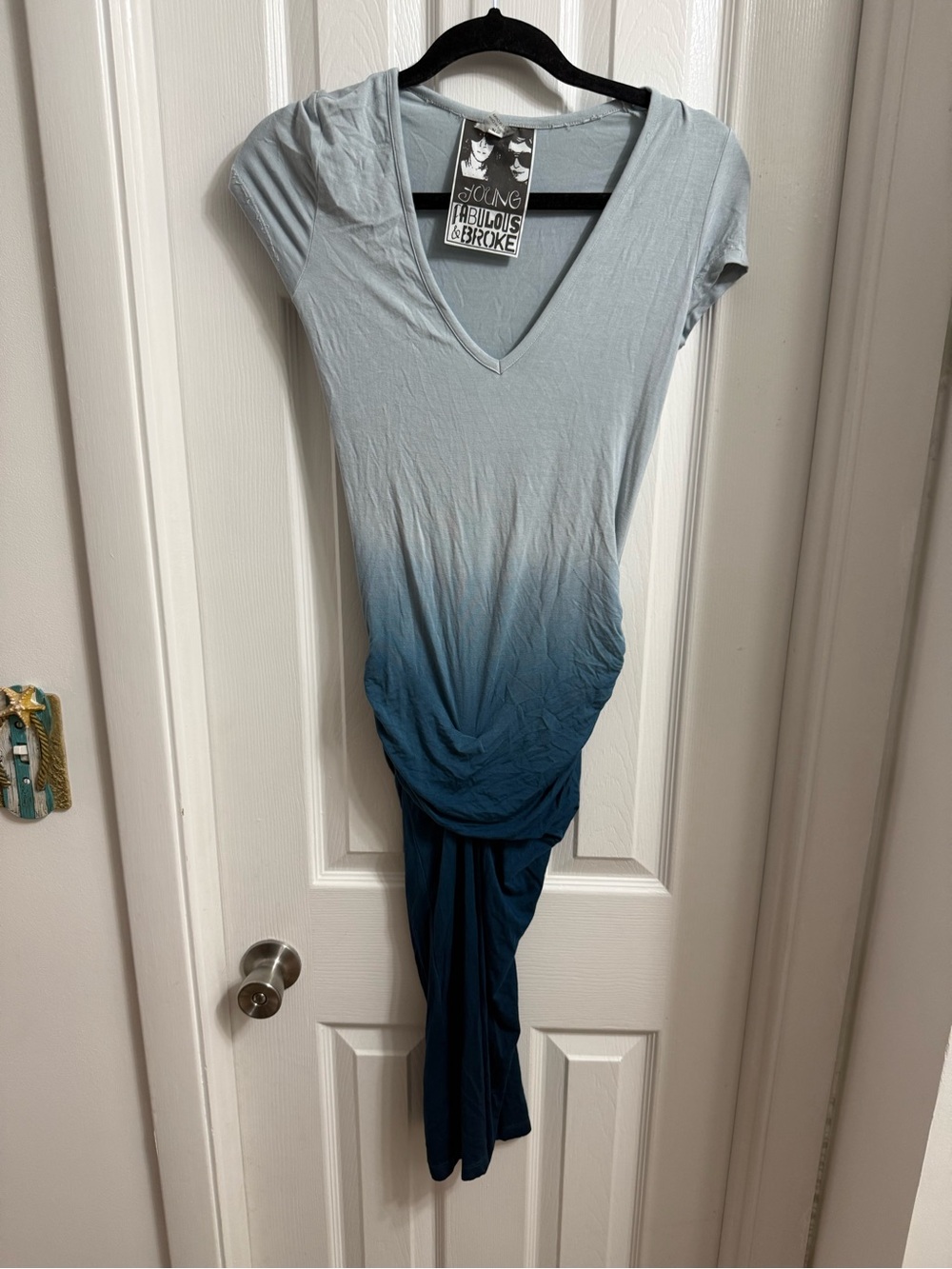 Young Fabulous & Broke Ombre V-Neck Tunic Top in Light Blue to Navy